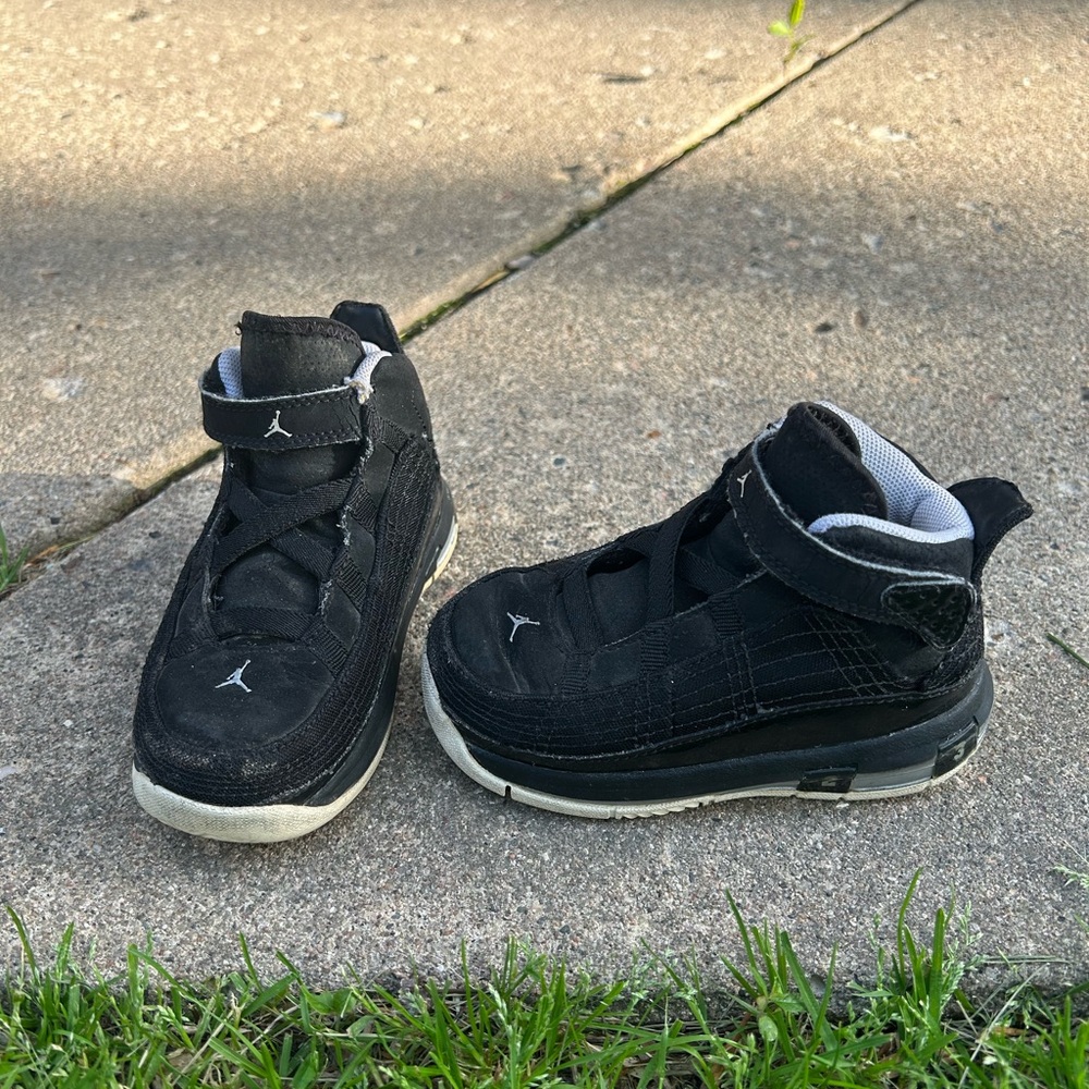 Black Mesh Air Jordans from 2010. Size 7.5c